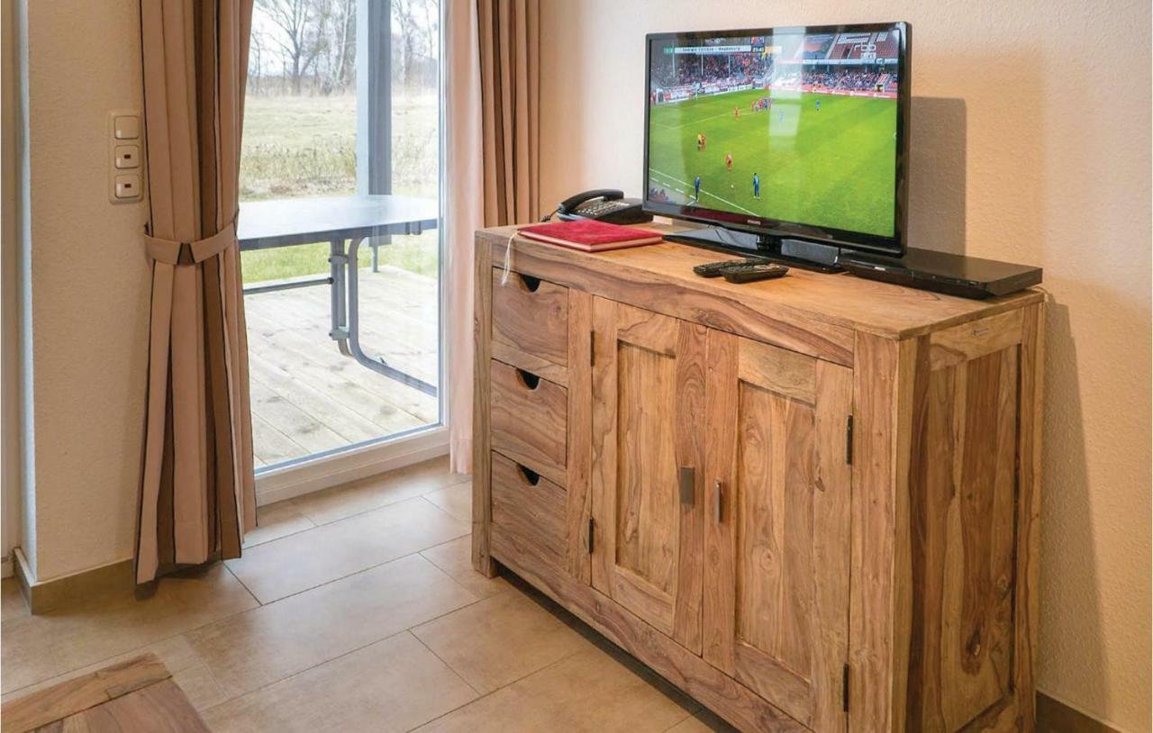 Beautiful Apartment In Rechlin With Sauna Esterno foto
